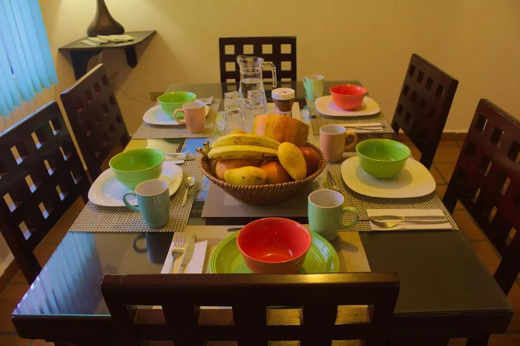 Bed & Breakfast Nah IX U B&B Cancún