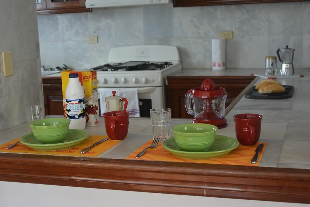 Nah IX U B&B Cancún México